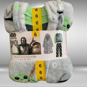 Boy's Plush Hooded Robe & 2 Piece Pajama Set (Mandalorian, 6)